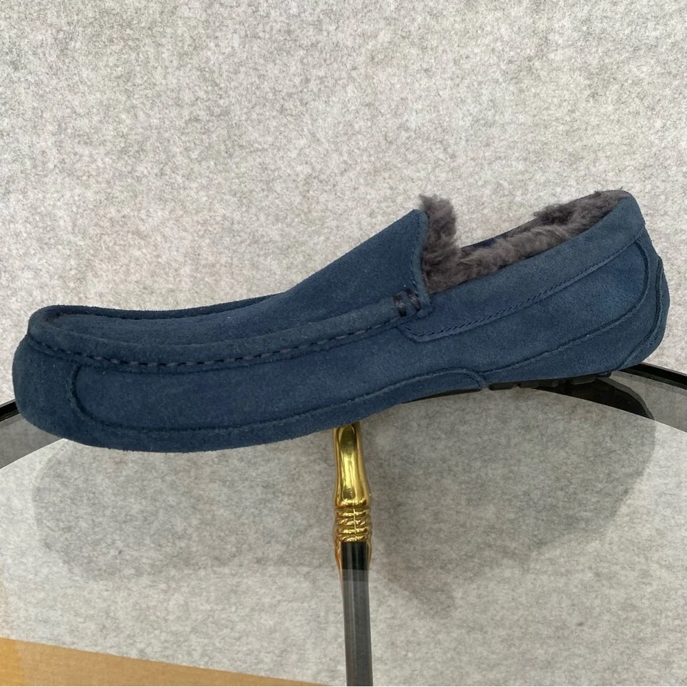 U79 UGG Men's Ascot Suede Slippers